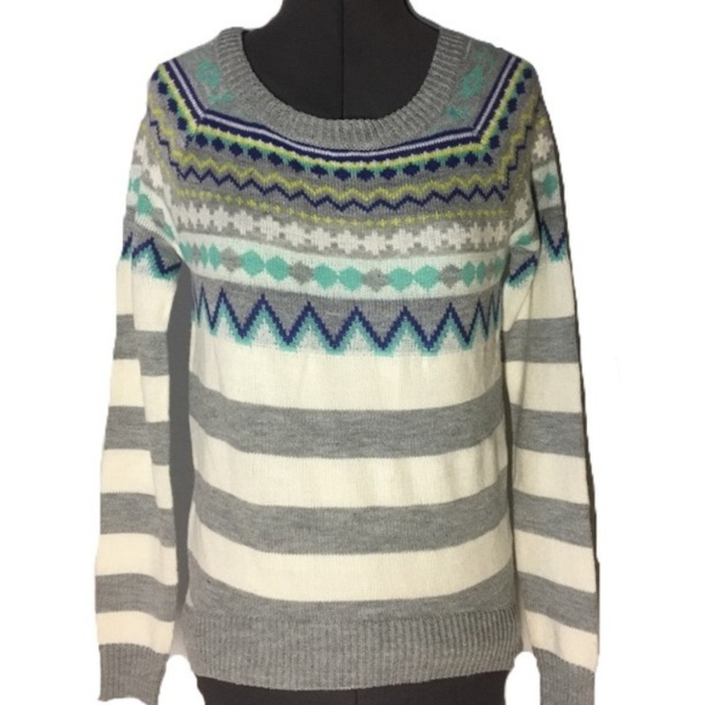 Red Camel NWOT Women’s knit Sweater Size S‎